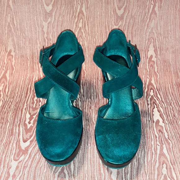 CORDANI CALZATURE DALLACE  Suede Button Wrapped Strap Heel Pump Size 37 Black - Picture 5 of 14